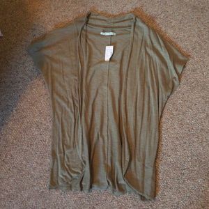 Short sleeve cardigan